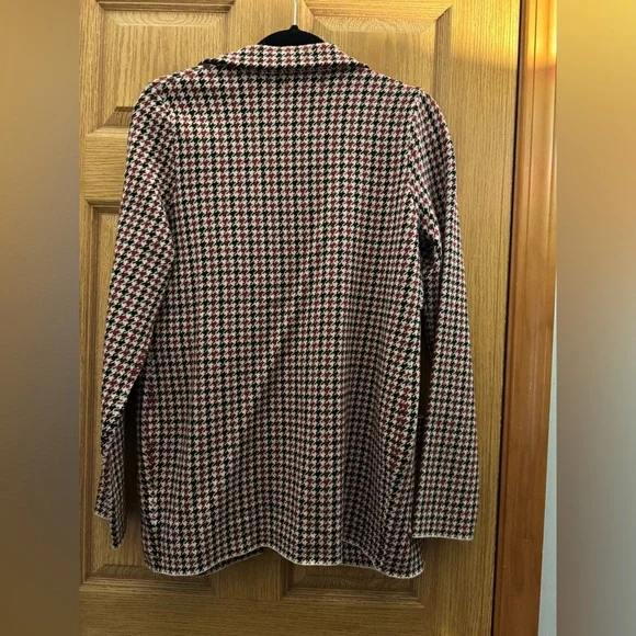 NWT Sincerely Jules Black and Red Houndstooth Sweater/Jacket - Picture 4 of 4